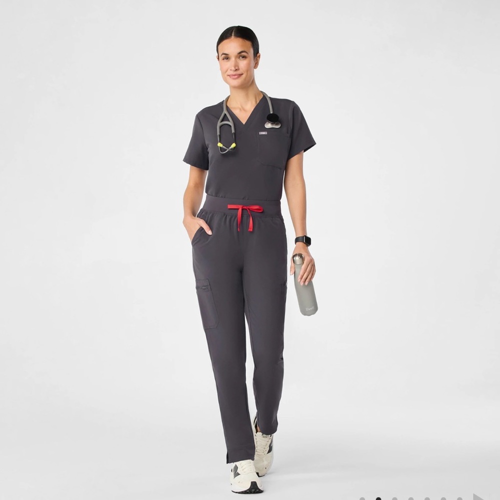 Figs Women's Charcoal Gray Scrub Set